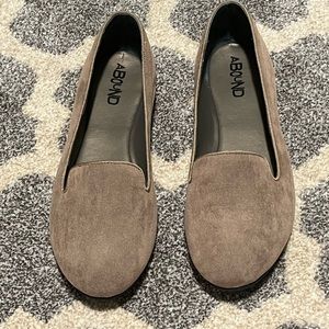 Abound Beige Flats Size 7